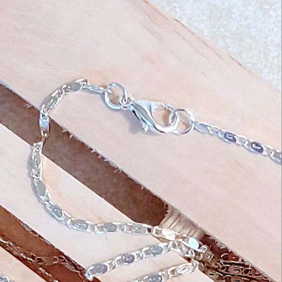 HAND CRAFTED RESIN PENDANT WITH FAIRY MUSHROOM INSIDE ON SILVER PLATED CHAIN 26" - Picture 7 of 8